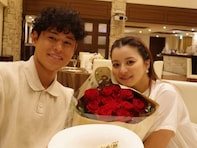 元テラハメンバー、Jリーガー夫と結婚4周年を祝福！ 美男美女ショットに「素敵過ぎ〜」「愛がこもった」反響