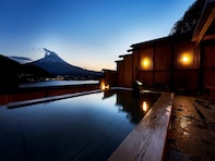 【楽天トラベルセール】「逆さ富士を望む湖畔の絶景宿　湖楽おんやど富士吟景」が今だけ特別価格に！ （魅力訴求）【10月6日】