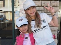 「派手な親子」川栄李奈、“娘”との密着ツーショットを公開！ 「さ、あげてこ〜」