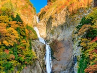 秋に行きたい「富山県の穴場秘境」ランキング！ 2位「称名滝」、1位は？ 【2025年度調査】