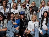 「真美子さんいた〜」ドジャース夫人会、真美子さん登場！ 「頻繁に奥様会に出ていてえらいなぁ」