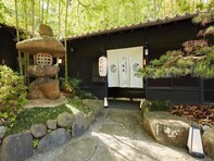 【楽天トラベルセール】「下賀茂温泉　花のおもてなし南楽」が今だけ特別価格に！ 湯巡りと美食で贅沢な癒しのひととき【10月18日】