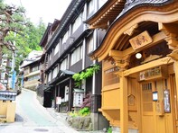 【長野県】「13カ所の外湯めぐりが楽しい」歴史と湯文化の「野沢温泉」の魅力とは？ スキー＆スノボも楽しめる