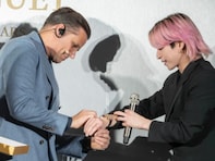 「美しくて溜め息が出る」佐久間大介、超高級時計着用した姿に「似合いすぎて鼻血が出そう」の声！