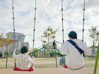 「そっくり」南明奈、夫・濱口優＆3歳息子の親子ショット公開「しあわせが溢れてる」「わぁ！かわいい！」