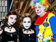 「全然違和感がない」デヴィ夫人、大人の“本気”仮装ショット公開「悪魔の女王のように美しい」「最高」