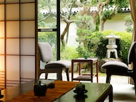 【楽天トラベル売れ筋1位】「たまご肌美人の湯　美榛苑（みはるえん）」は美人の湯でつるすべ肌体験【11月10日】