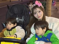 美人インフルエンサー、双子息子とユニバショット公開「この可愛すぎるビジュを保ちながらの子育てほんとに尊敬」