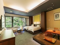 【楽天トラベルセール】「湯西川温泉　彩り湯かしき　花と華」が今だけ特別価格に！ 山里の絶景温泉でほっこり寛ぐ旅【11月22日】