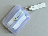 【ダイソー】手のひらサイズで2刀流！ 話題の「取り換え式 2wayほこり取り」徹底レビュー