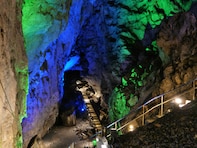 長期休みに行きたい「東京都の穴場秘境」ランキング！ 2位「日原鍾乳洞」、1位は？ 【2025年調査】