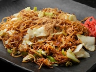 旅先で食べたい「静岡県のご当地グルメ」ランキング！ 2位「富士宮やきそば」を抑えた1位は？ 【2025年調査】