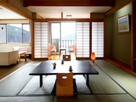 【楽天トラベルセール】「河口湖温泉 足和田ホテル」が今だけ特別価格に！ 富士山ビューの癒しステイ【12月4日】