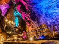 絶景だと思う「日本の洞窟」ランキング！ 2位「日原鍾乳洞（東京都）」を抑えた1位は？【2025年調査】
