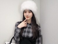 「天使だし足ほそ！」本田紗来、ミニスカから絶対領域を披露！ 「脚が長くてカッコいい～」