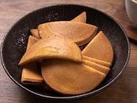 コスパがいいと思う「神奈川県の1200円～2000円未満のお土産」ランキング！ 2位「鎌倉半月」を抑えた1位は？【2025年調査】