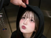 辻希美の長女・希空、男性？ に向けて上目遣いでかわいい表情を見せる姿を披露！ 「流行りのAI加工」