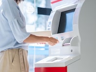 「マネーリテラシーの低さが心配」27歳女性、年収300万円。両親との実家暮らしで「結婚後の資金集め」