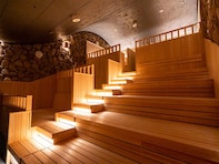 【茨城県の人気スーパー銭湯】「SPA&ごはん ゆるうむ」は日本最大級のサウナが自慢の施設。ボタニカルな空間で心身ともにリラックス