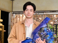 声が魅力的だと思う「30代男性俳優」ランキング！ 3位「菅田将暉」、同率1位の2人は？