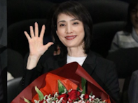 手が美しいと思う「50代女性俳優」ランキング！ 2位「天海祐希」、1位は？
