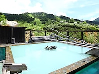 【群馬県の人気ホテル】「万座温泉 日進舘」は日本一の硫黄濃度を誇る良質な温泉が自慢