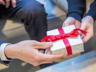 職場の「義理チョコ文化」をやめたい！ 角を立てずに“脱義理チョコ”するにはどうするべき？