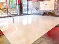 【大阪府の人気スーパー銭湯】「箕面湯元 水春」は地下1200メートルから湧き出る天然温泉が楽しめる。食事もハイレベル