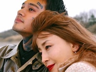 「今までにない匠海くん」北村匠海＆宮沢りえ、顔面タトゥー姿で密着ショット公開「痺れます」「最高」