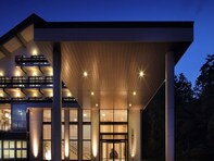 【福島県の人気ホテル】「高湯温泉 花月ハイランドホテル」は標高800mから望む絶景と極上の硫黄泉が魅力