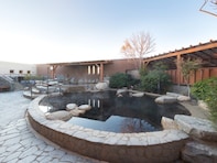 【神奈川県の人気スーパー銭湯】「宮前平源泉 湯けむりの庄」は高級感あふれる大人向けの癒やし施設。天然温泉とこだわりのサウナでリラックス