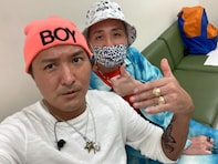 スリムクラブ真栄田、“タトゥー”を披露！ 「その歳でやることじゃないんよw」「とても似合ってます」