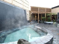 【神奈川県の人気スーパー銭湯】「すすき野 湯けむりの里」は家族で楽しめる天然温泉施設。14種類の豊富な湯船でリラックス