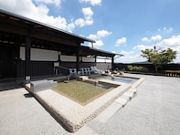 【茨城県の人気日帰り温泉】「やさと温泉 ゆりの郷」は筑波山を望む絶景が自慢の施設。万葉の湯・真秀の湯でリラックス