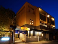 【楽天トラベルセール】「原鶴温泉 原鶴の舞」が今だけ特別価格に！ 全室源泉かけ流し風呂付きの大人の隠れ宿【3月17日】