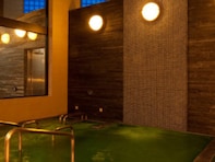 【東京都の人気銭湯】「北品川温泉・天神湯」は黒湯湧き出る施設。手ぶらで天然温泉を堪能してリラックス