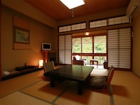 【会津芦ノ牧温泉の人気ホテル】「会津芦ノ牧温泉 渓流の宿 渓山」は渓谷美と源泉かけ流しに癒やされる宿