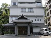 【原鶴温泉の人気ホテル】「原鶴温泉 泰泉閣」はダブル美肌の湯とジャングル風呂が魅力