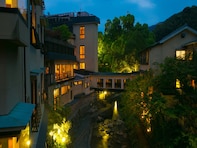 【福岡県の人気ホテル】「脇田温泉 楠水閣」は多彩な露天風呂と美食が魅力