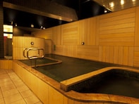 【東京都の人気銭湯】「湊湯」は都会の喧騒を忘れるモダンなデザインの銭湯