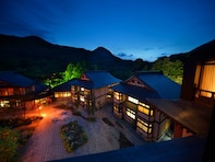 【岩手県の人気ホテル】「花巻温泉郷 山の神温泉 優香苑」は宮大工が手掛けた豪華な意匠とトロトロの美肌湯が魅力