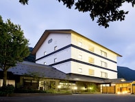 【楽天トラベルセール】「高見屋 最上川別邸 紅」が今だけ特別価格に！ 全室リバービューの絶景が自慢の宿【3月30日】