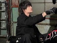 「全国民惚れてしまう」佐野勇斗、バイクに乗る姿に反響！ 「スゴくカッコ良かったのに」の声も