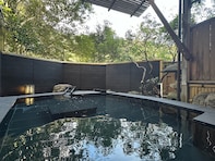 【楽天トラベル売れ筋1位】「湯の山温泉 旅館寿亭」は御在所岳を望む絶景と美肌の湯で癒される宿【4月16日】