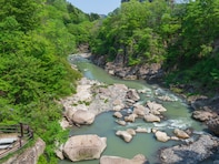 【宮城県】「温泉と自然美、グルメを一度に満喫」日本三名湯・秋保温泉の魅力とは？絶景の磊々峡も必見