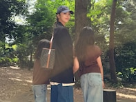 「スタイル良い！！」近藤千尋、長女＆次女との散歩ショットに「美人親子ですね」「すごい似てそう」の声