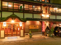 【岡山県】「川のせせらぎと開放感を味わえる」湯原温泉郷の魅力とは？ 西の横綱「砂湯」や射的、温泉卓球も