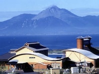 【熊本県の人気日帰り温泉】「草枕温泉てんすい」は有明海の絶景を一望できる施設。みかん色の夕景と源泉100％の「草枕の湯」でリラックス
