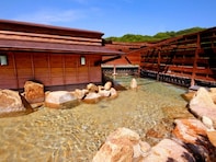【大阪府の人気スーパー銭湯】「美人湯 祥風苑」は最上階の天空大温泉が楽しめる療養温泉施設。濃厚な重曹泉でリラックス