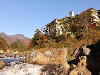 【楽天トラベル売れ筋1位】栃木県「鬼怒川温泉 花の宿 松や」は鬼怒川渓谷を望む絶景露天風呂の宿【5月16日】